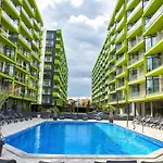 Sims Alessi Pool & Navodari