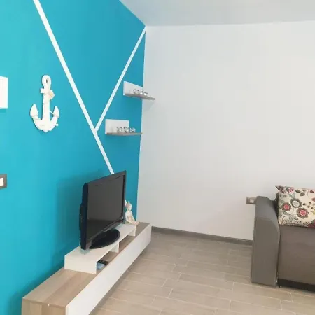 Sims Alessi Pool & * Navodari