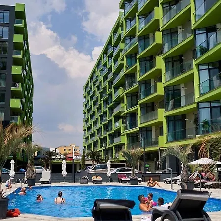 Sims Alessi Pool & * Navodari