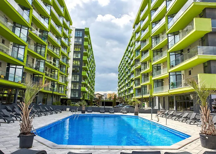 Sims By Alz 那沃达利