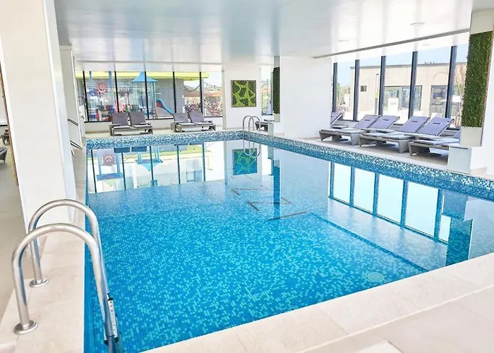 Sims By Alz 那沃达利